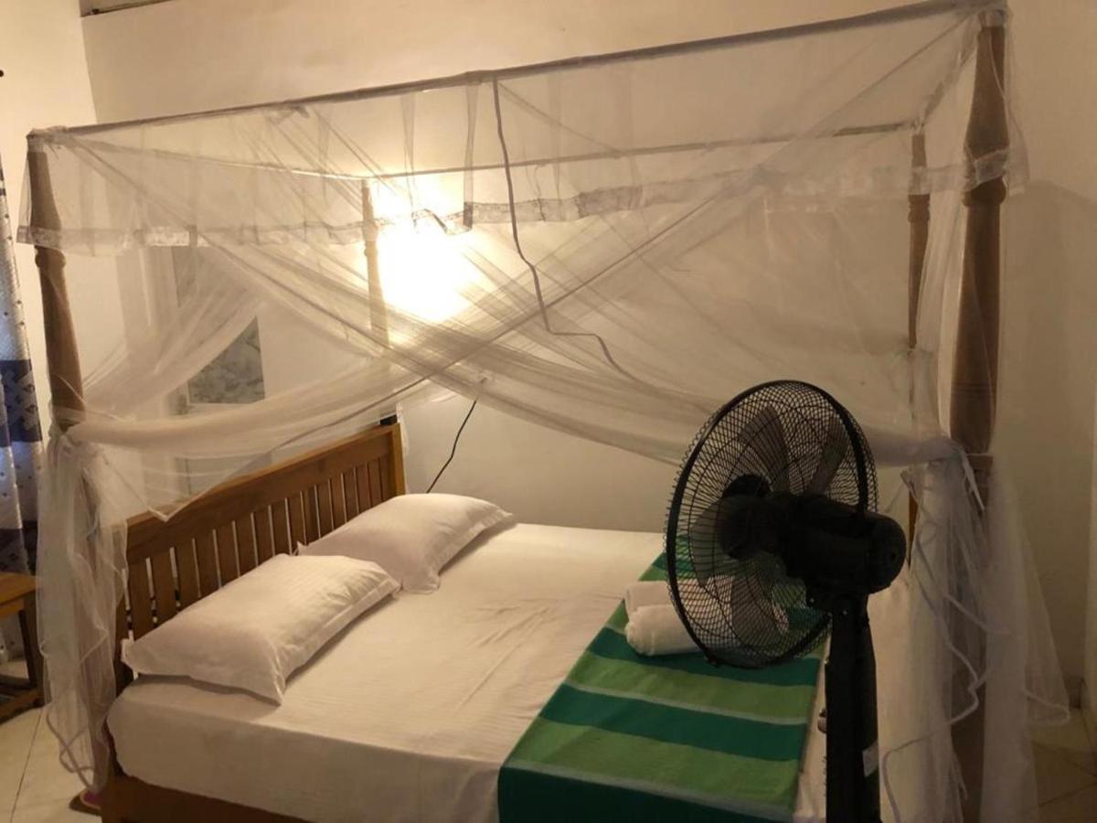 Thusitha S Nest Hotel Dikwella Kültér fotó